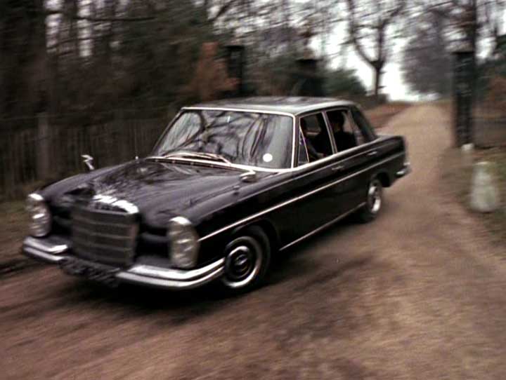 Mercedes-Benz 250