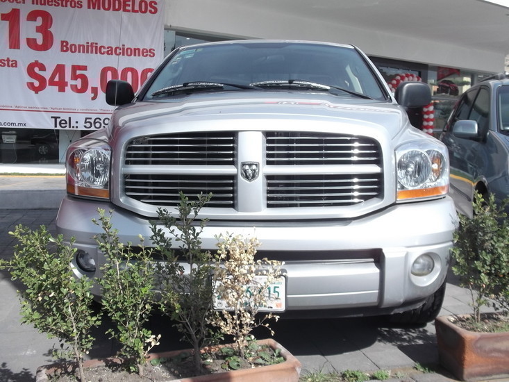 Dodge RAM 2500 Pick-Up