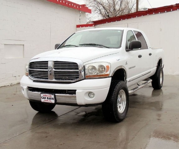 Dodge Ram 3500 SLT Mega-Cab