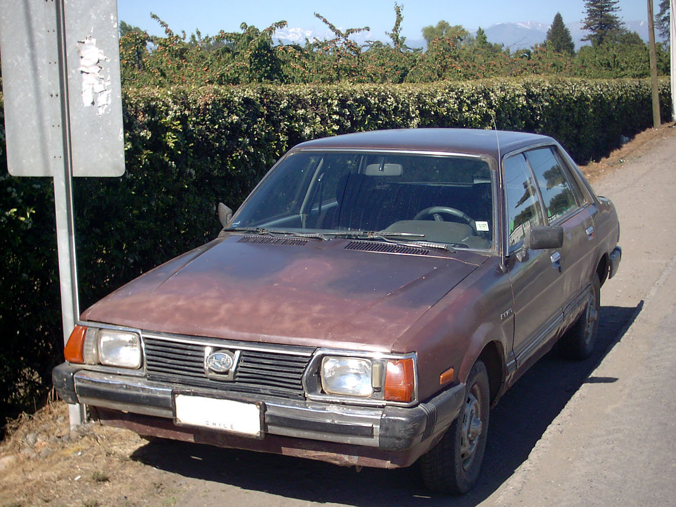 Subaru 16 DL Sedan