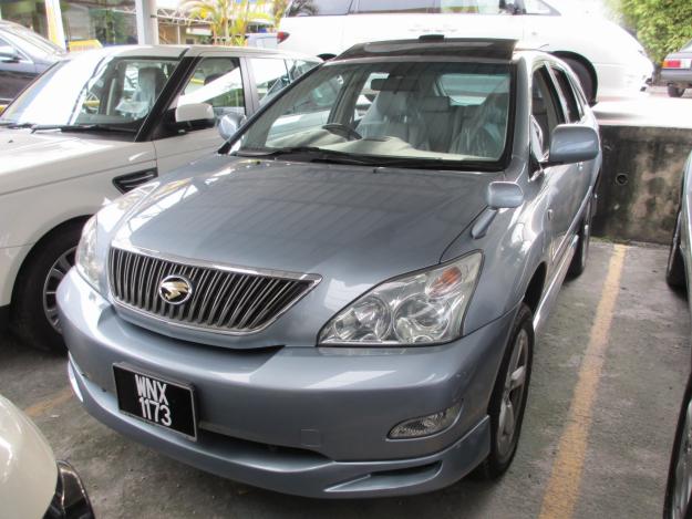 Toyota Harrier 30