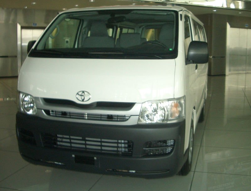 Toyota Hiace 27