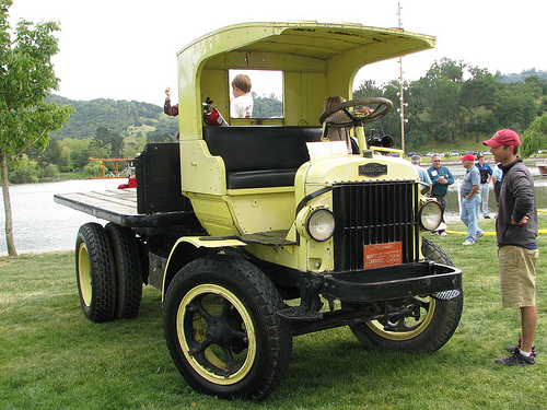 Autocar 27K 3 Ton Flatbed