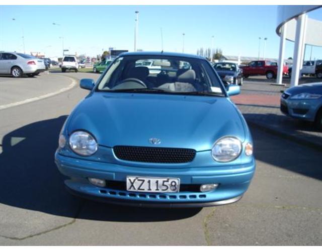 Toyota Corolla GLXi Liftback