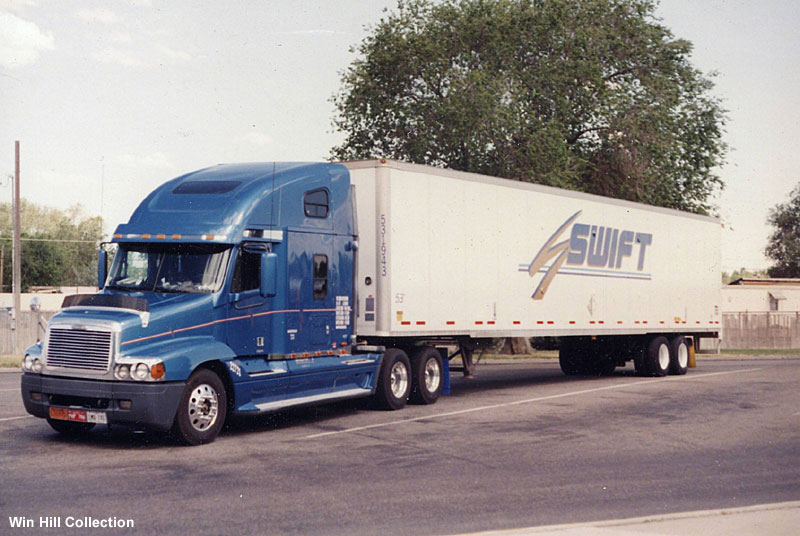 Freightliner Century Class ST