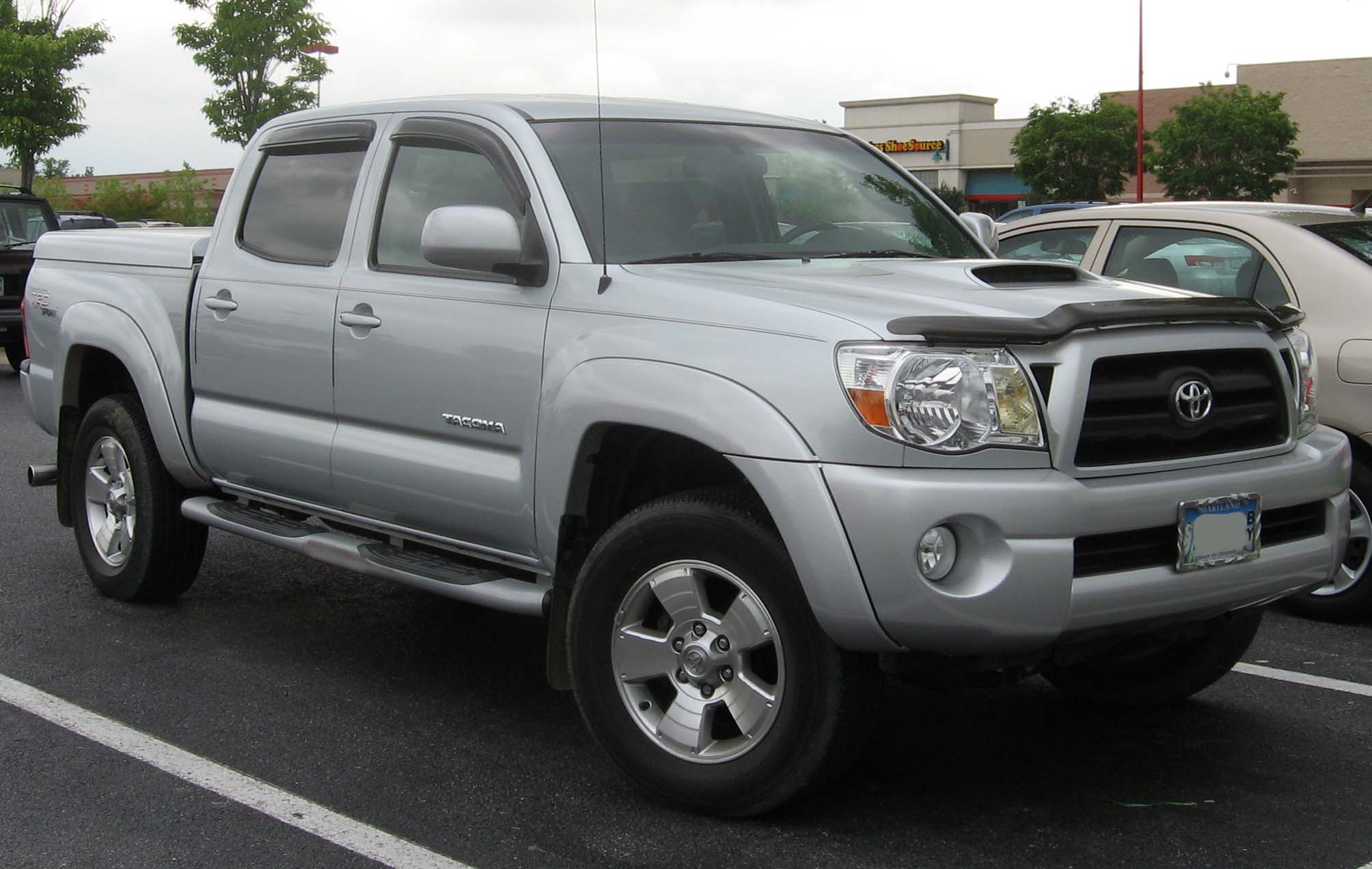 Toyota Tacoma crew cab