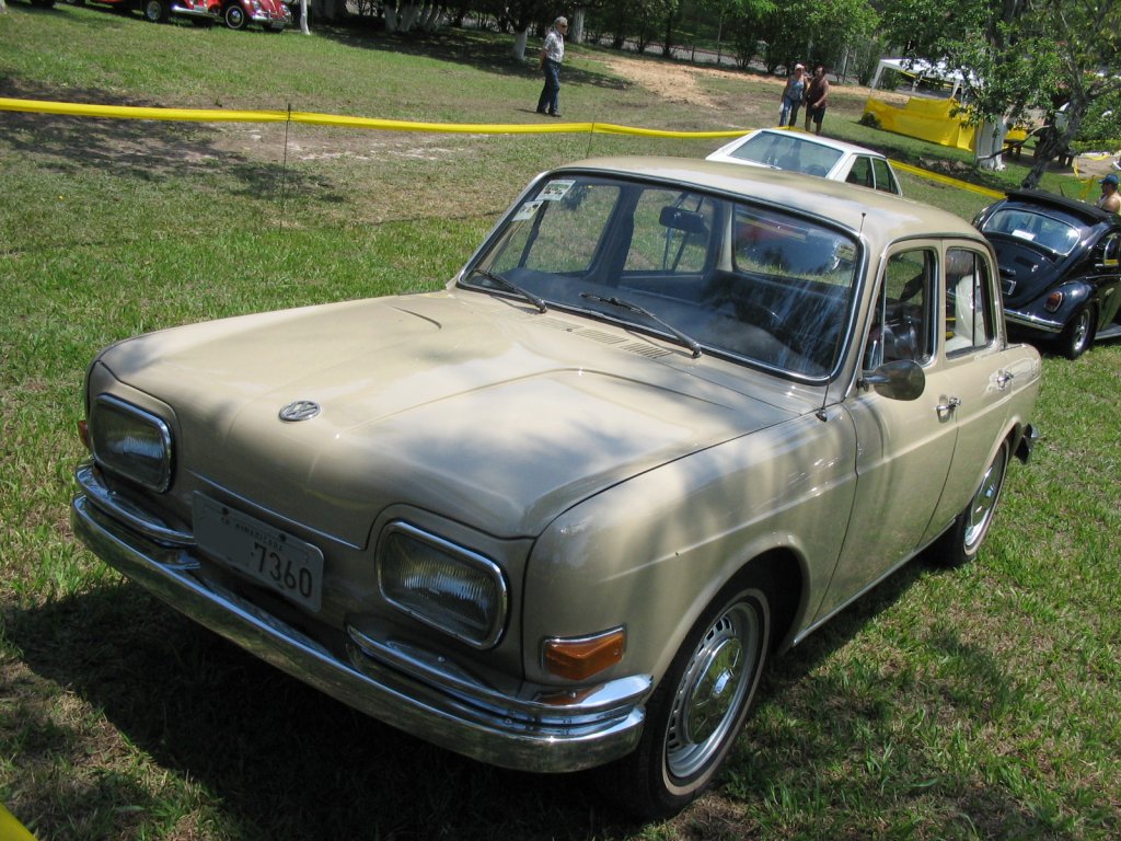 Volkswagen 1600 4dr