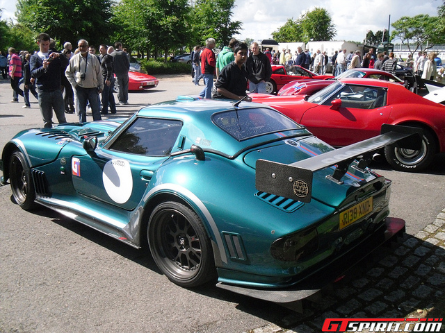 Marcos GT 400