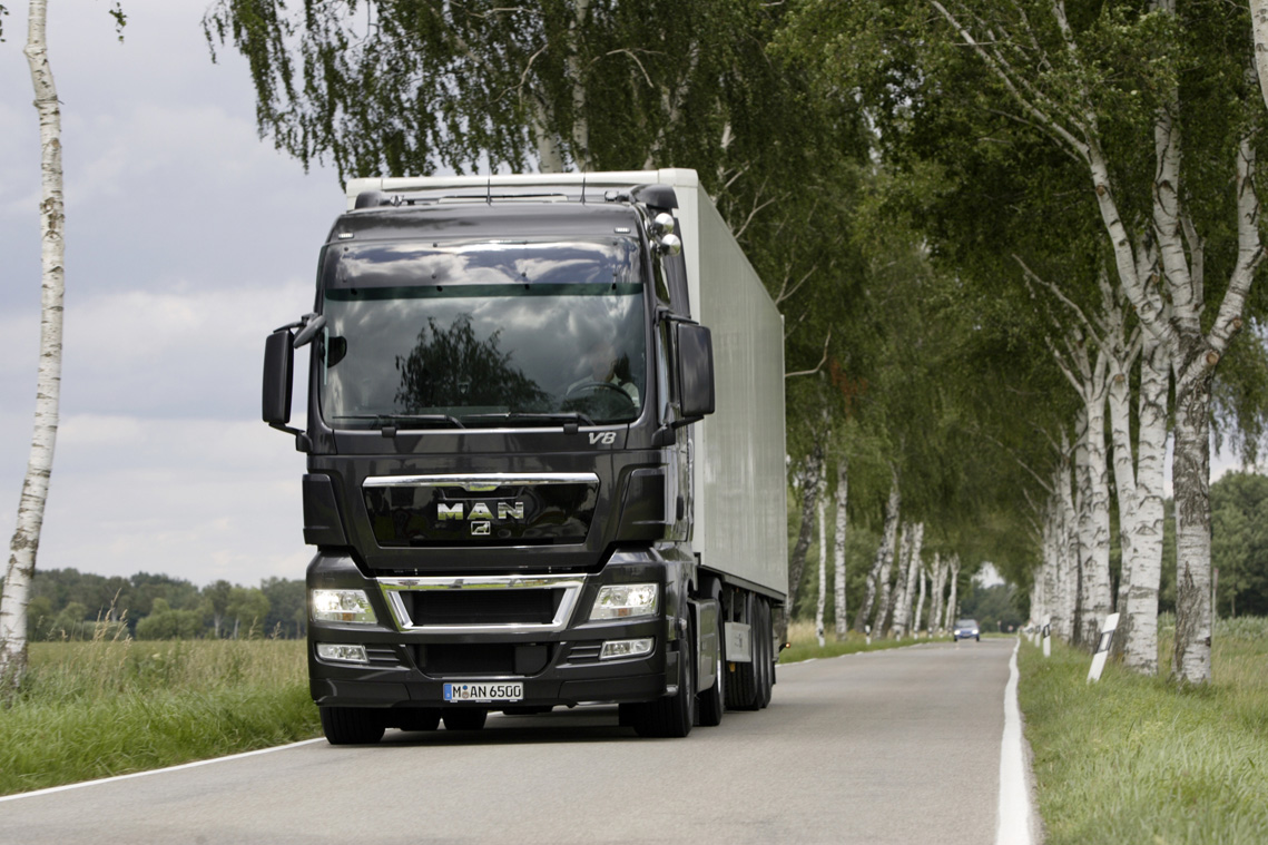 MAN TGX 18680