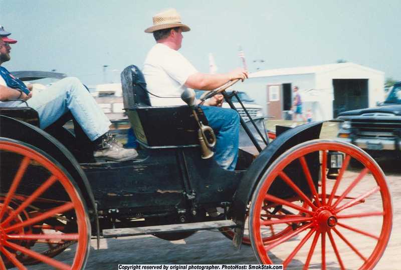 International Harvester High-Wheel Autobuggy