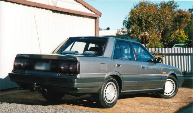 Nissan Skyline GXE Wagon