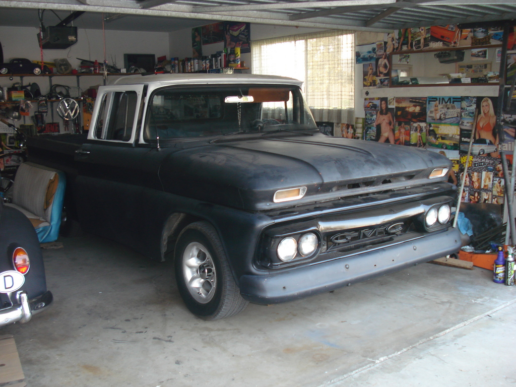 GMC 1000