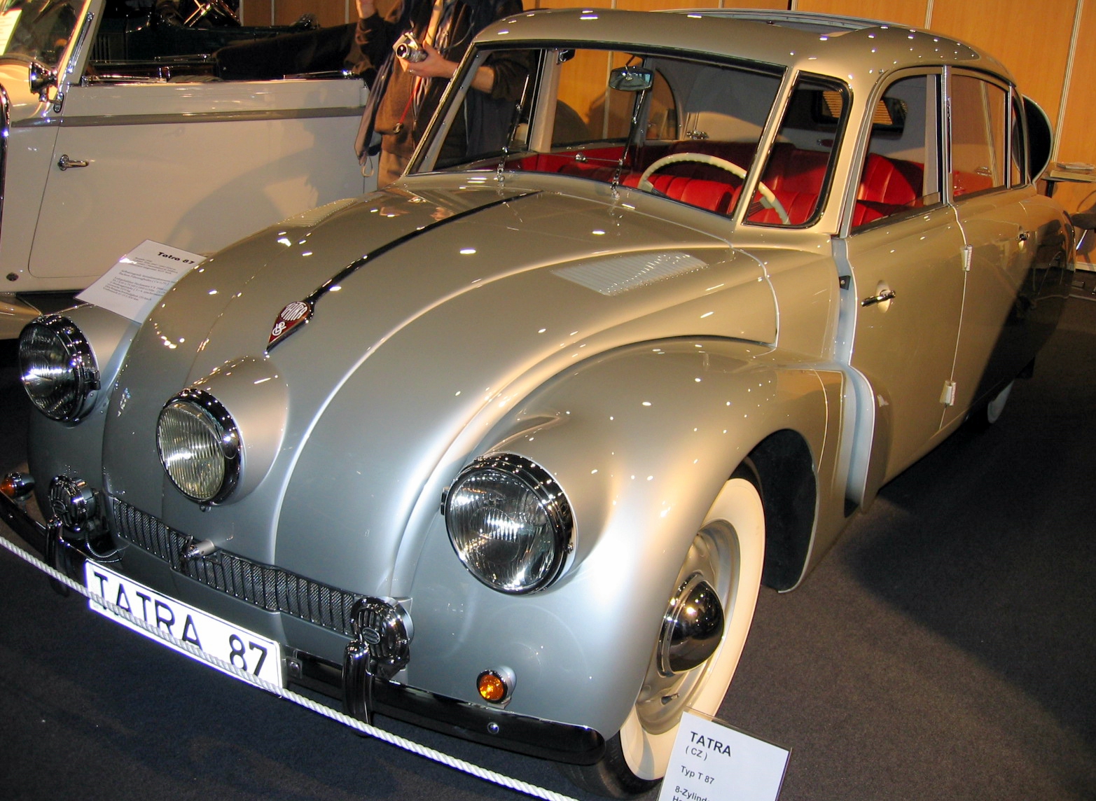 Tatra T-87