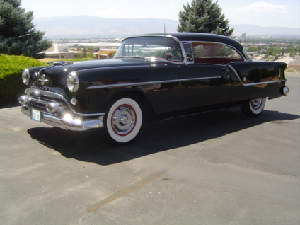 Oldsmobile 88 2dr sedan