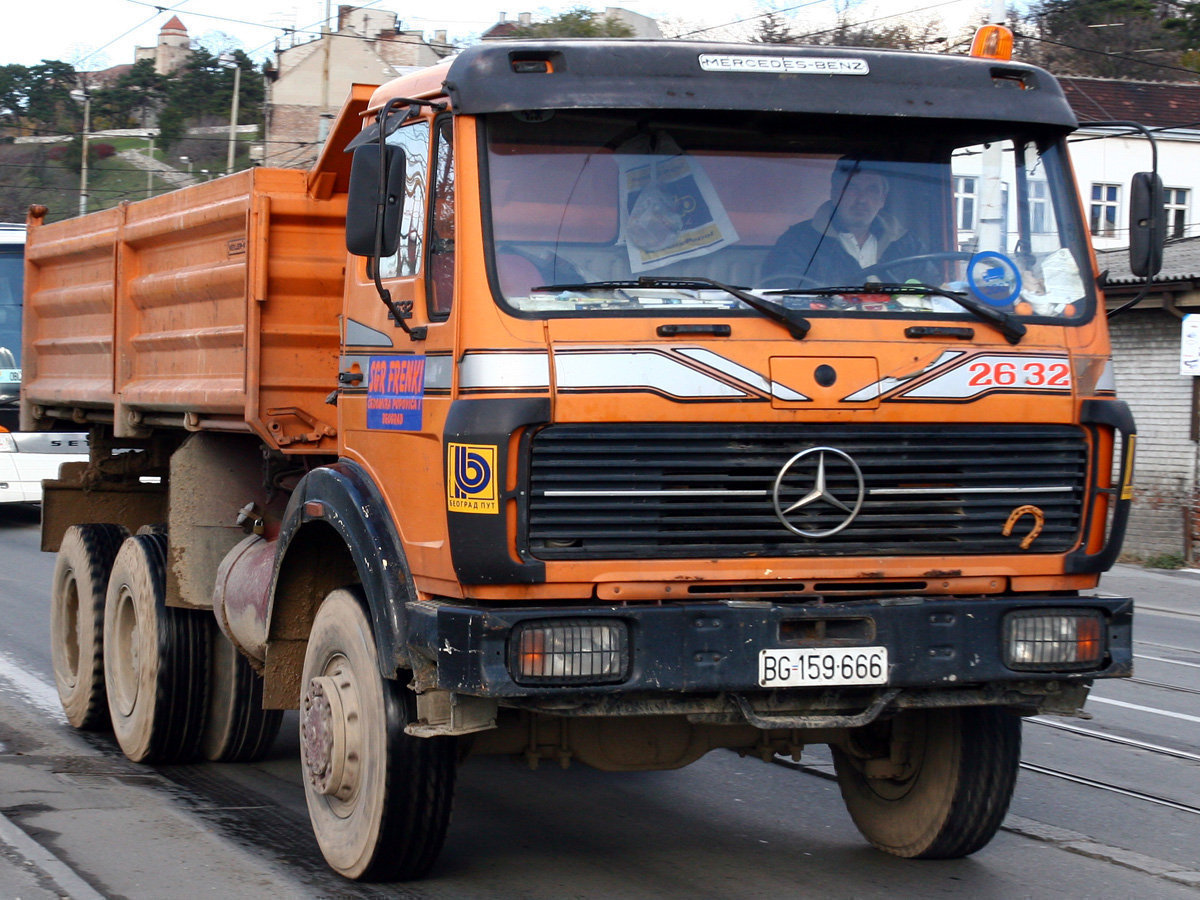 Mercedes-Benz 0302 S