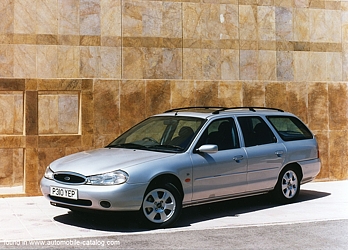 Ford Mondeo 18 CLX Estate