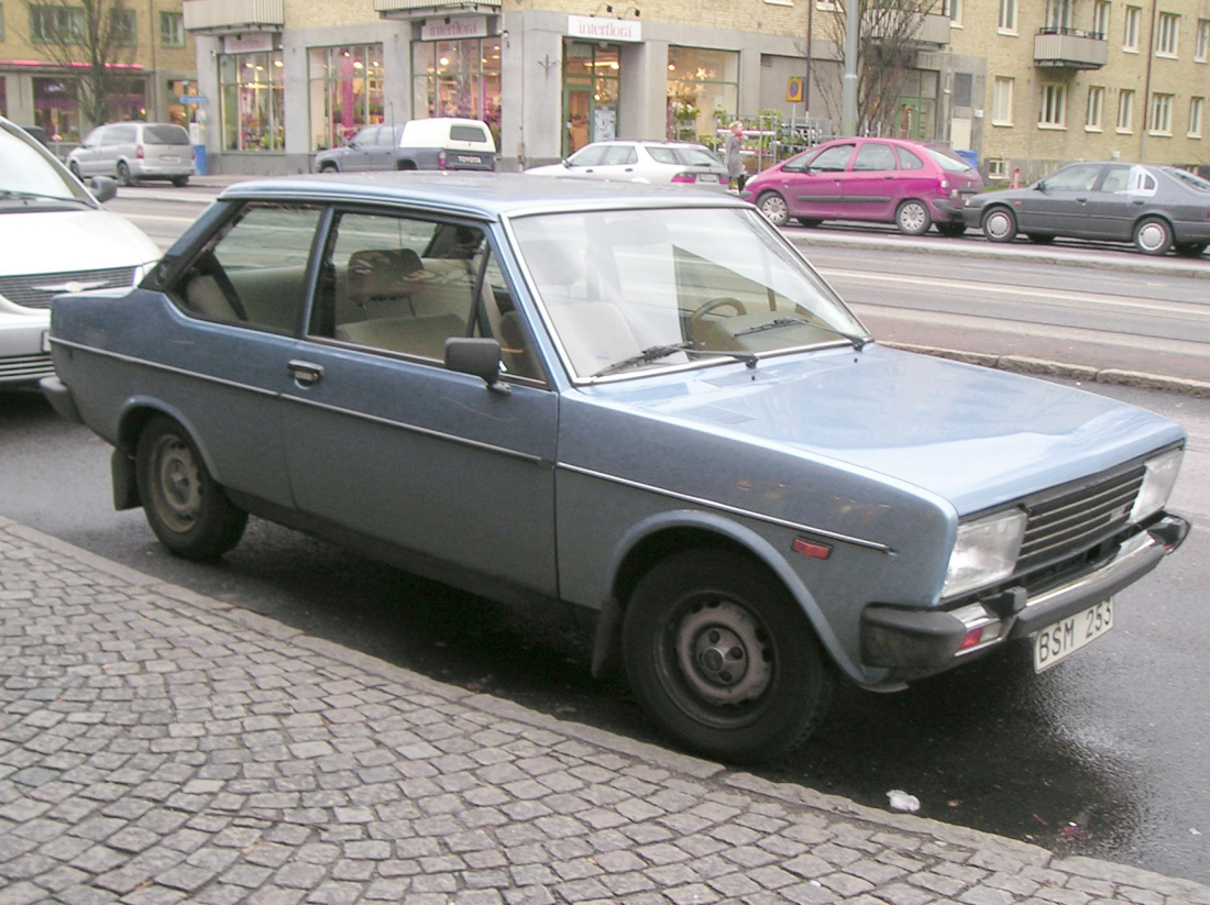 Fiat 131CL Miafiori 2dr