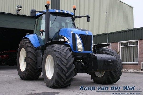 New Holland TG285