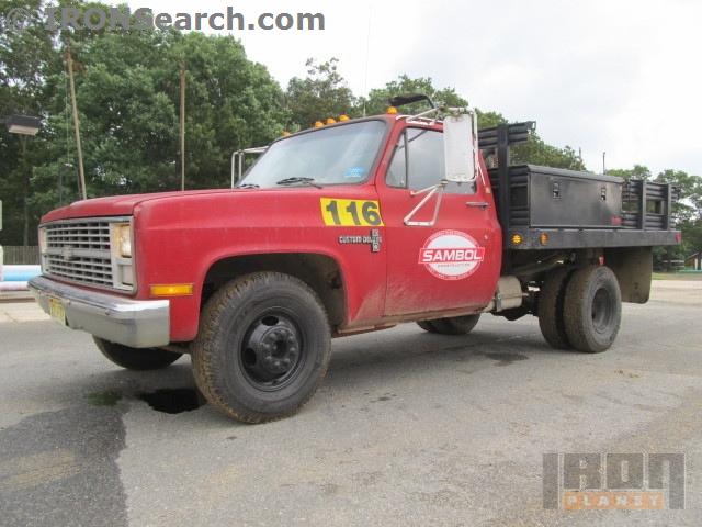 Chevrolet C30 Custom Deluxe