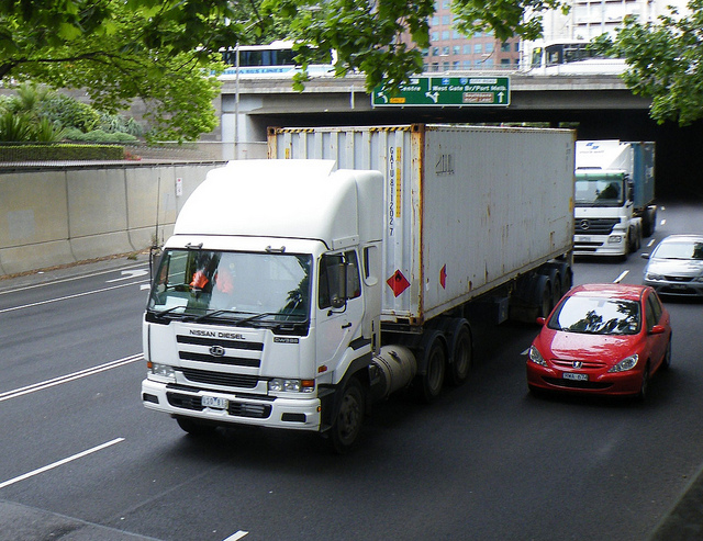 Nissan Diesel PK 210