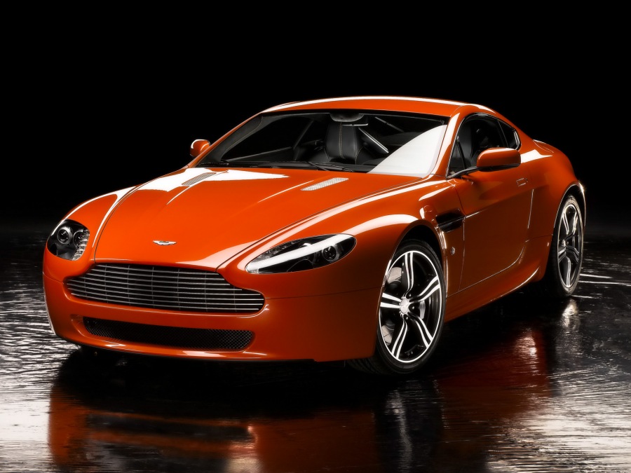 Aston Martin V8 Aston Martin V8