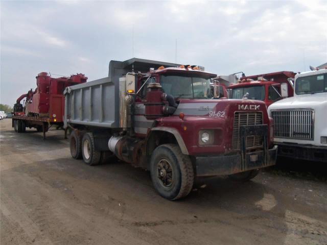 Mack RB600