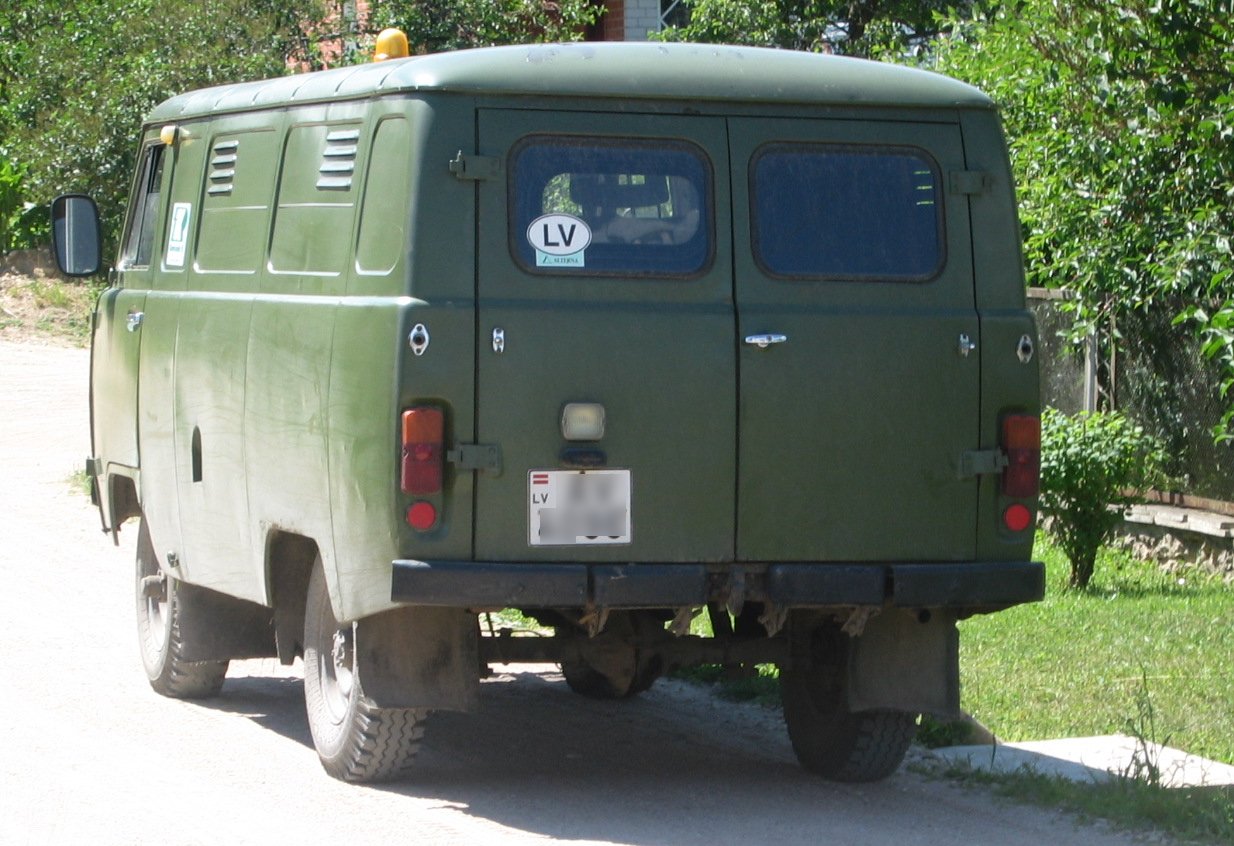 UAZ UAZ 452