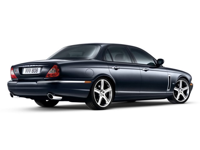 Jaguar XJR