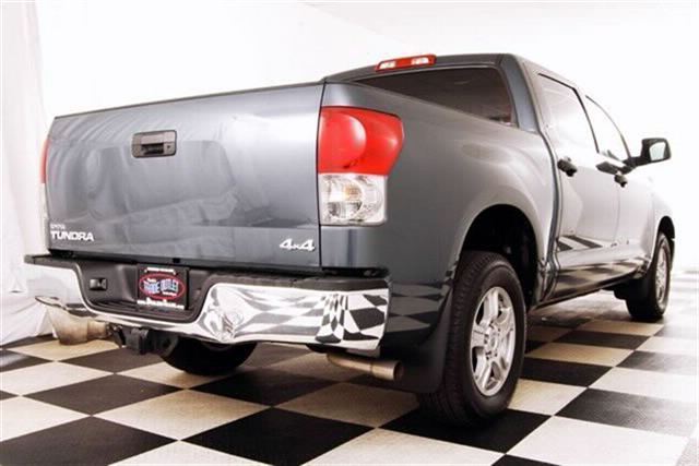 Toyota Tundra Crewmax 57 V8 4x4