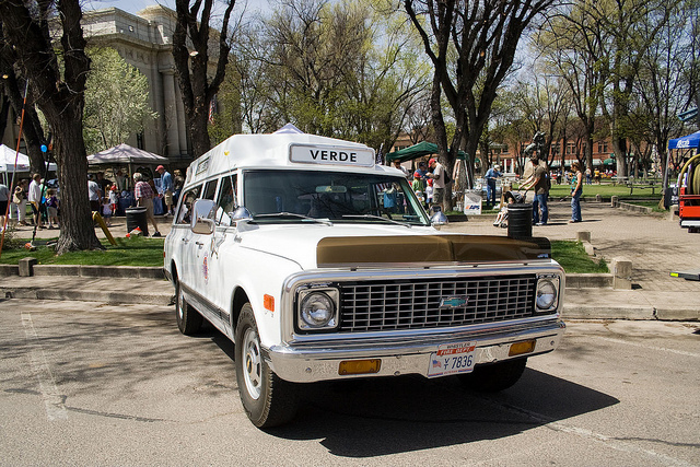 Chevrolet Custom 10 Suburban