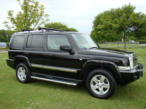 Jeep Commander 57 V8