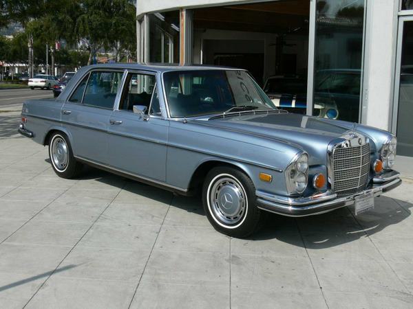 Mercedes-Benz 300SEL