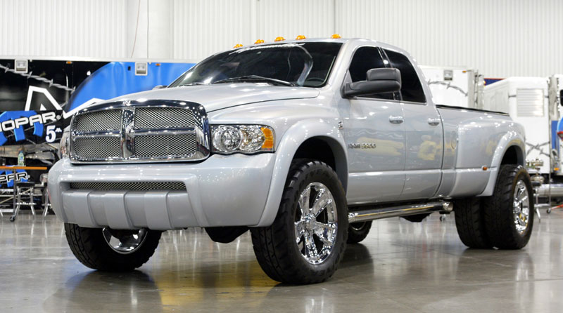 Dodge Ram 7000