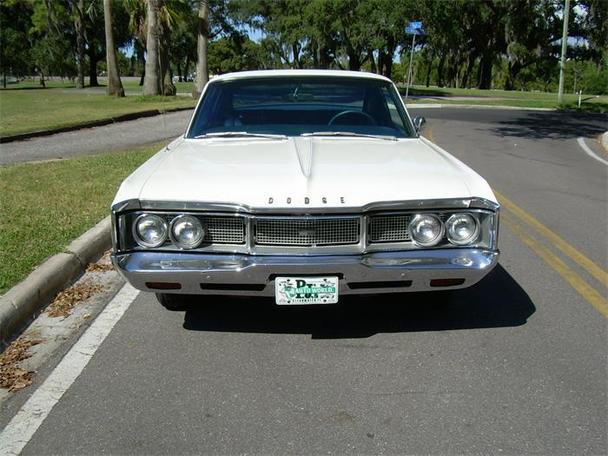 Dodge Monaco 500 V8