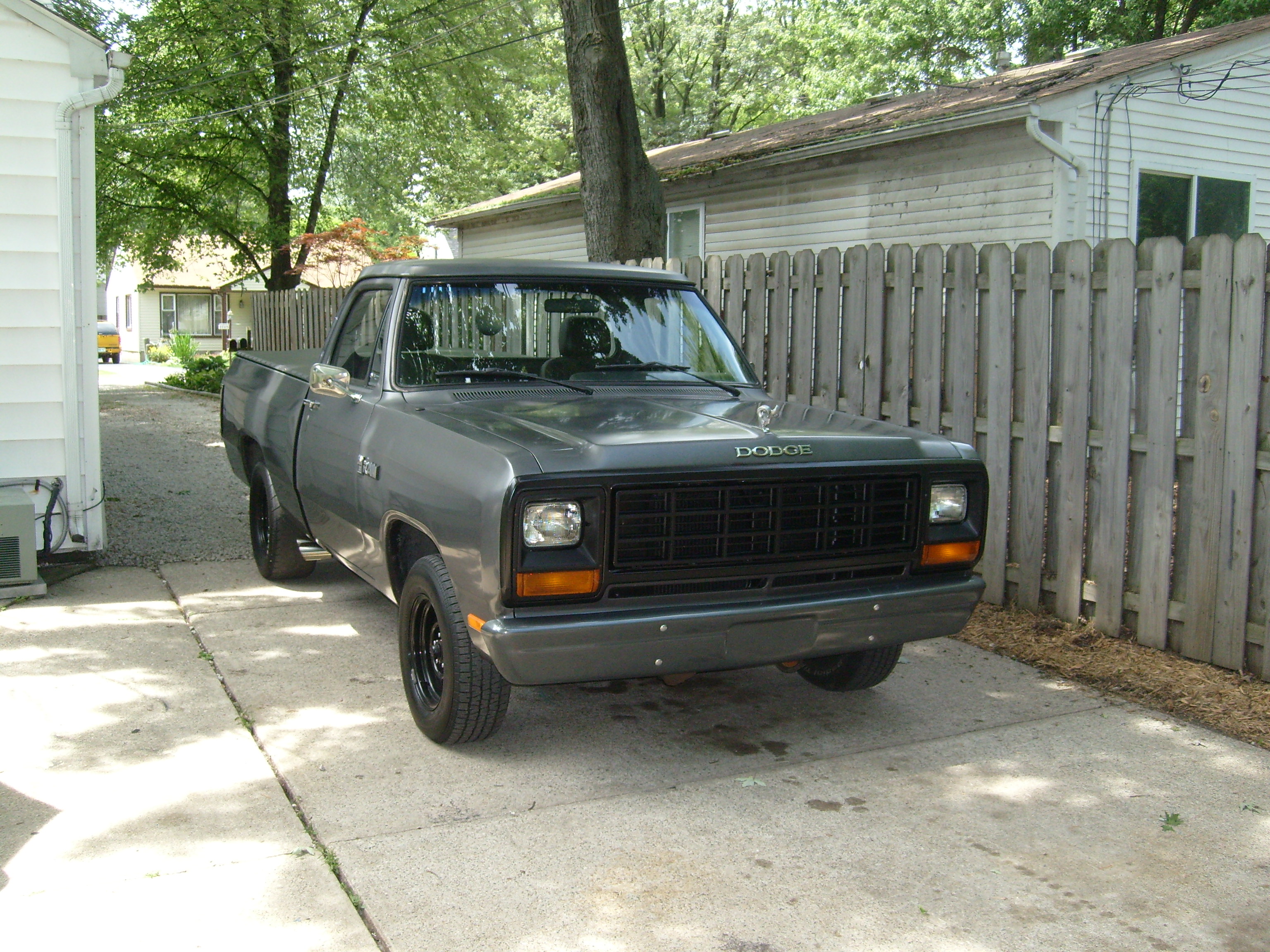 Dodge D300 - Flair RV