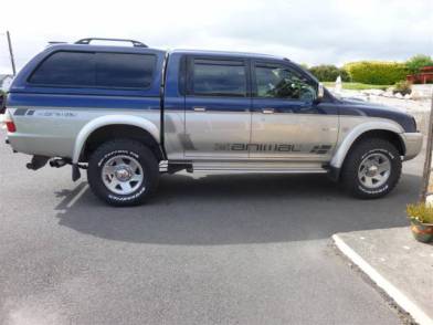 Mitsubishi L200 25 TD Crew Cab