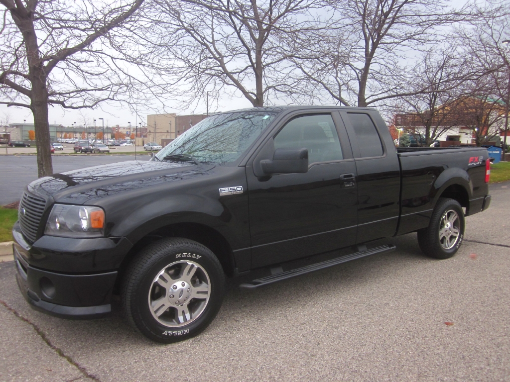 Ford F-150 XLT Triton FX2