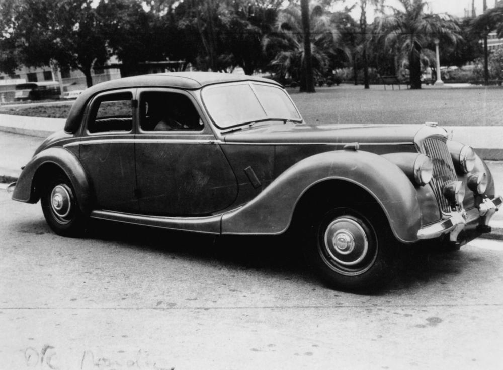 Riley 25 Litre Saloon