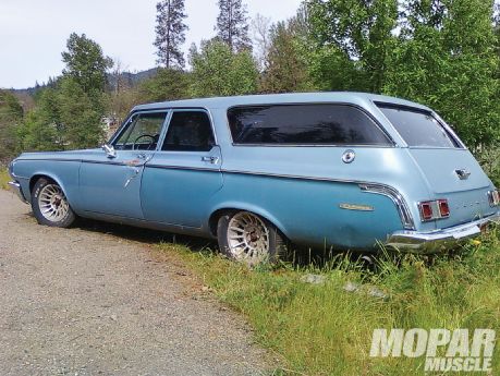 Dodge 330 wagon