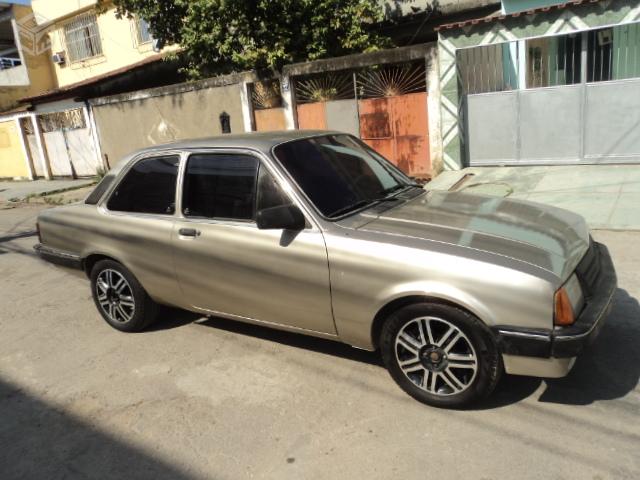 Chevrolet Chevette DL 14