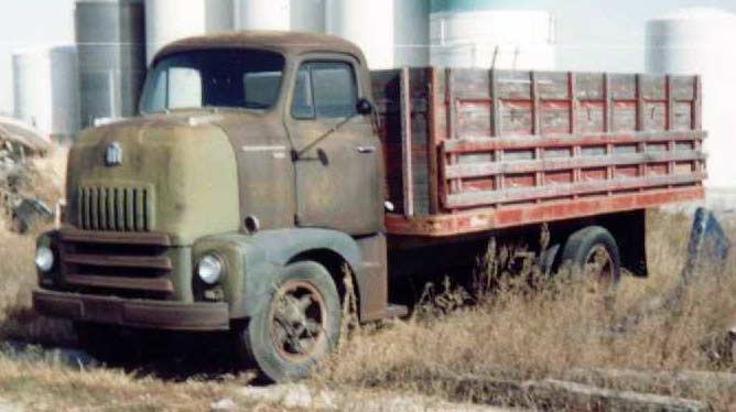 International Harvester COE International Harvester COE