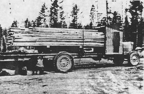 Winther 128 logging truck