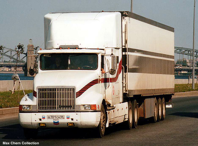 International 9400