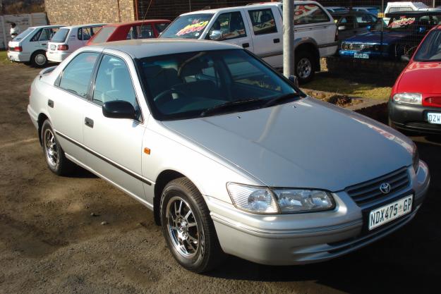 Toyota Camry 220 GL