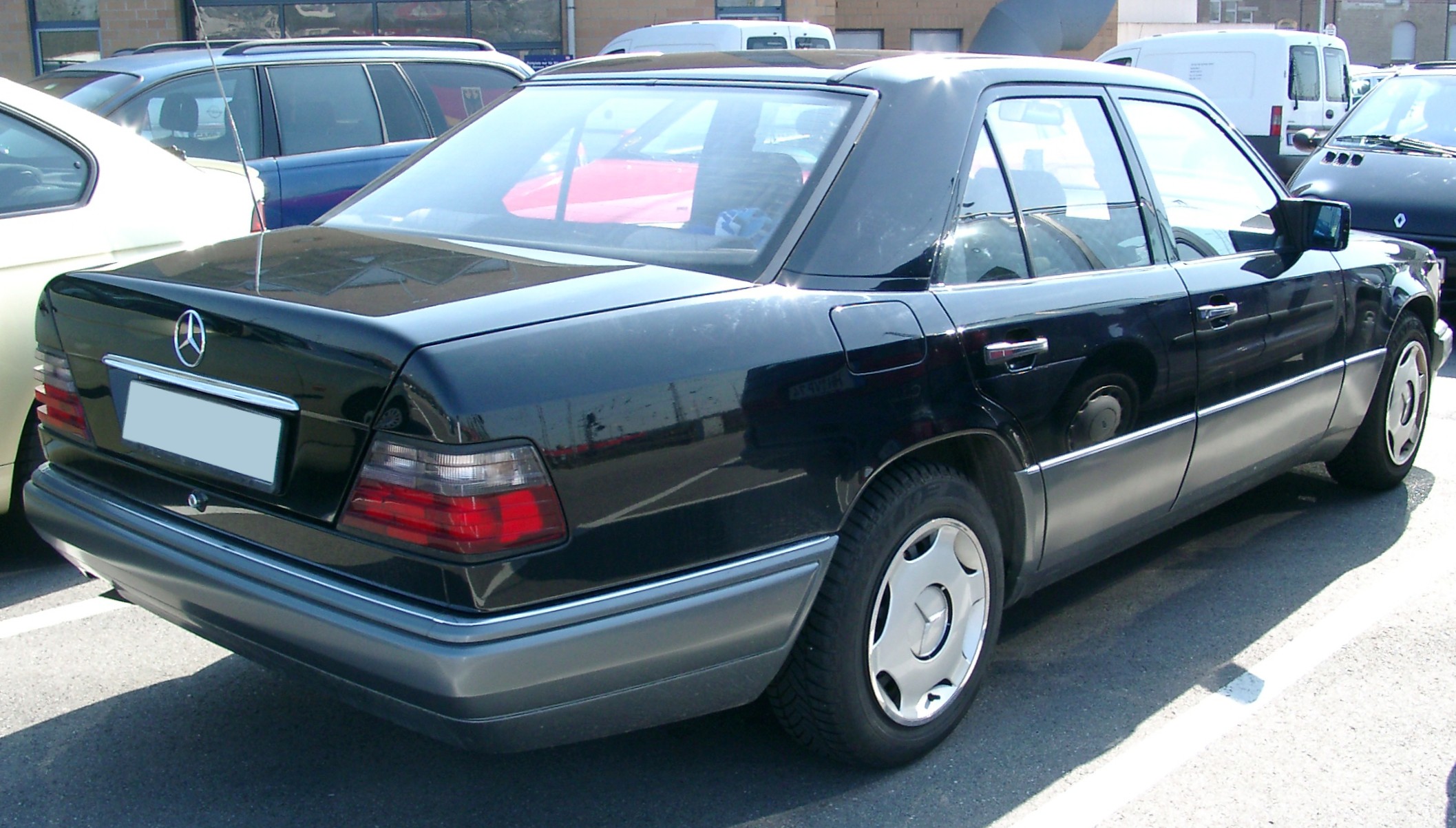 Mercedes-Benz W124