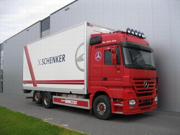 Mercedes-Benz Actros 2550