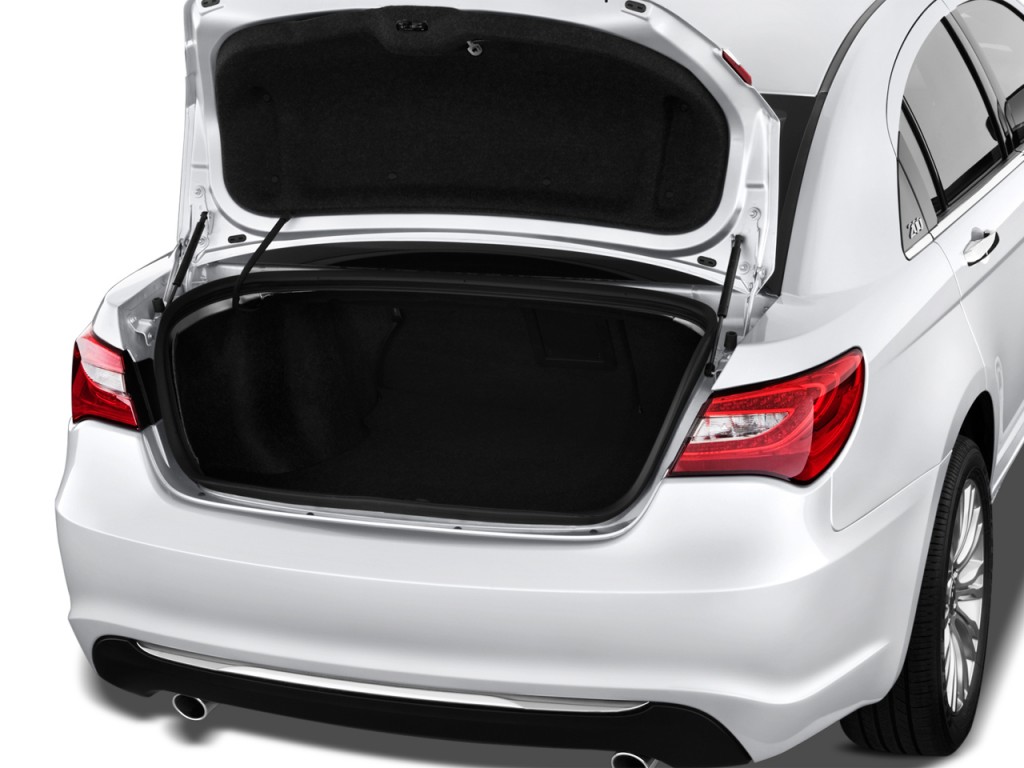 Chrysler 4-Door Sedan Chrysler 4-Door Sedan