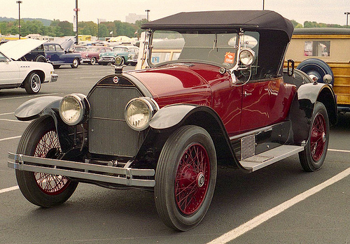 Stutz Black Hawk Roadster