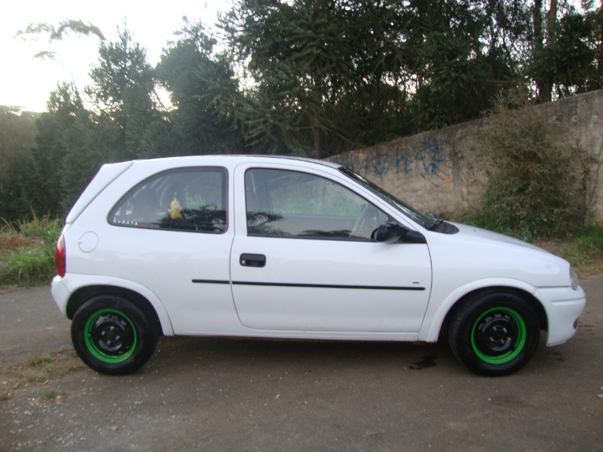 Chevrolet Corsa GL 16