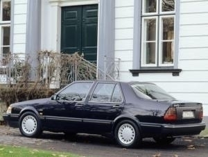 Saab 9000i CD